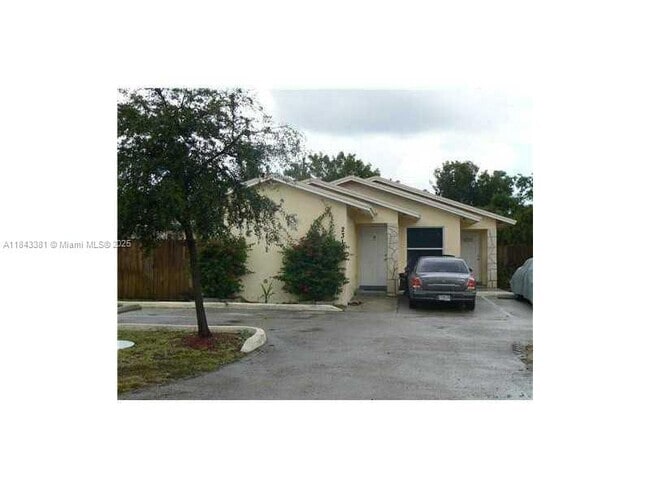 Building Photo - 2311 Coolidge St Unit B Rental