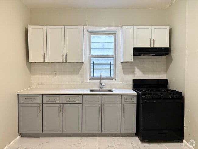 Building Photo - 92 N 15th St Unit 3 Rental