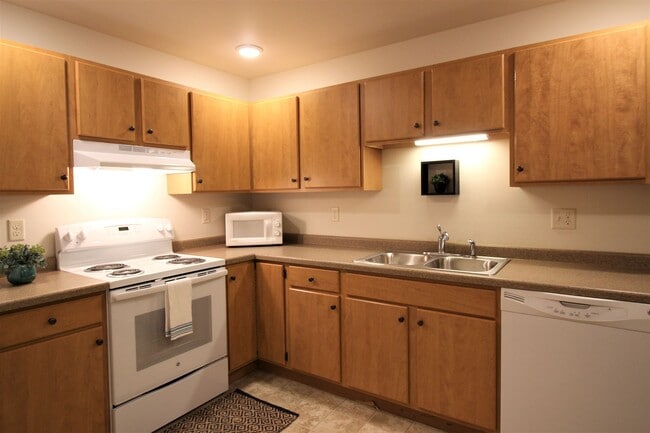 Photo - Willow Estates