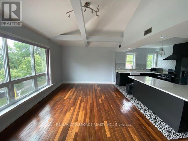 Photo - 134 Sedgemount Dr
