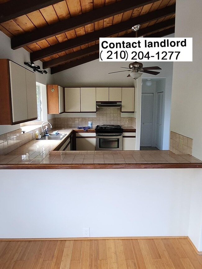 Photo - 2900 10th Ave