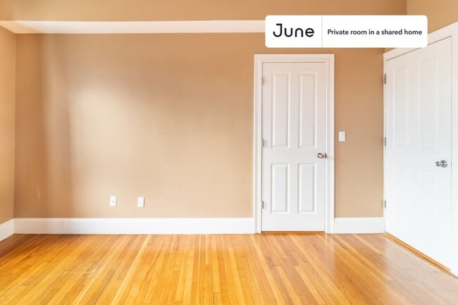 Photo - Room in Shared 4 bed/2 bath home Unidad D