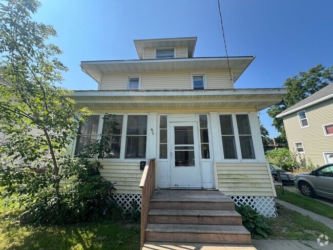 Building Photo - 926 2nd St NW Unit A926-lower Rental