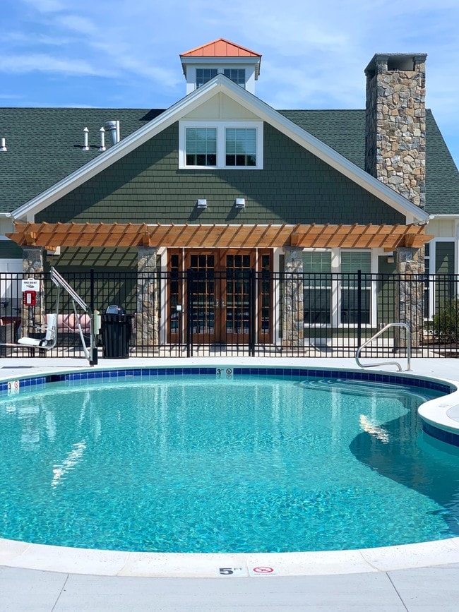 Gilbert Crossing Apartments Merrimack, NH