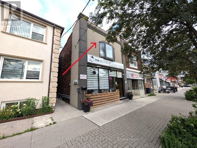Photo - 1761 Keele St