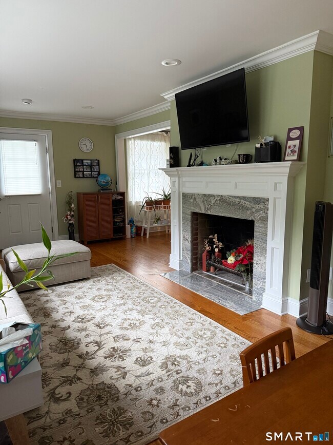 Photo - 288 Noroton Ave