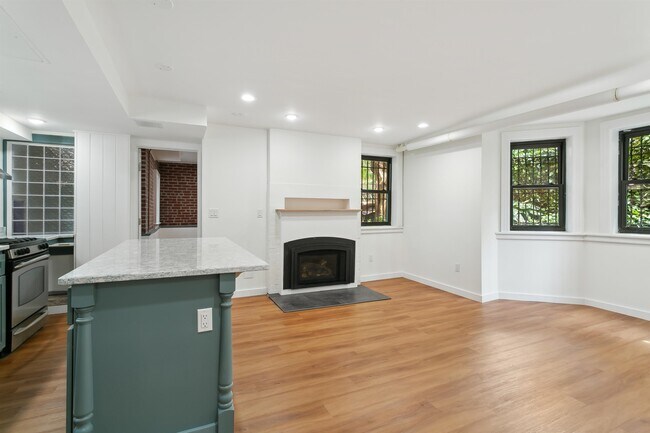 Photo - 110 Summit Ave Unit G