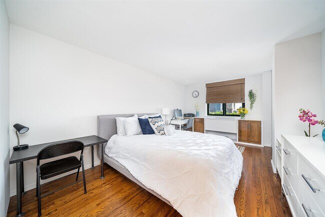 Photo - 205 10th St Unidad 7W
