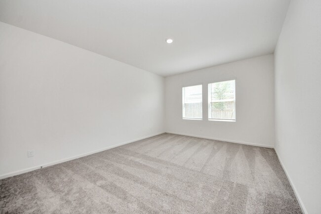 Building Photo - 10306 Valley Vista Dr