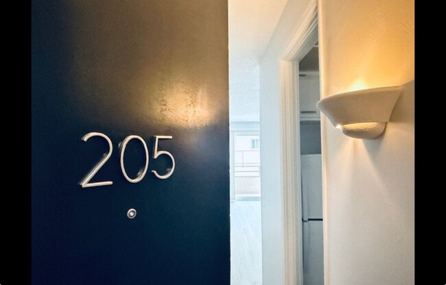 Photo - 2300 Front St Unidad 205