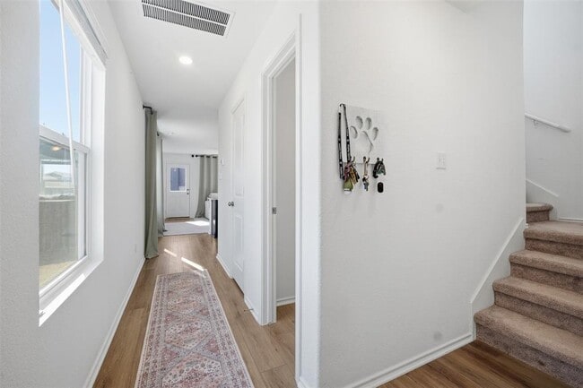 Photo - 625 Marty Allen Lp