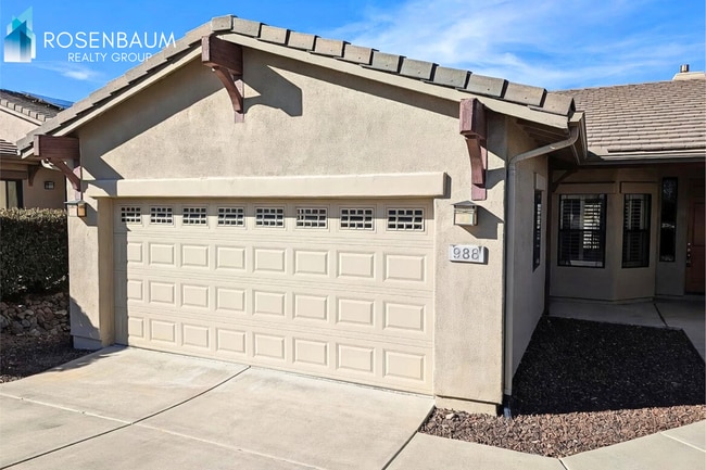 Building Photo - Gorgeous 3-beds, 2-baths home located in the desirable Willow Hills community of Prescott!