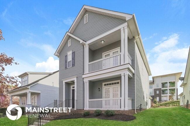 Photo - 136 E Morehouse Ave