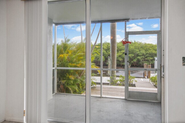 Photo - 689 NE 6th Ct Unit 104