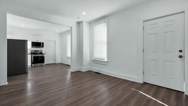 Photo - 130 Chicago Ave