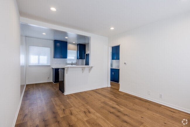 Building Photo - 436 Rosecrans Ave Unit C Rental