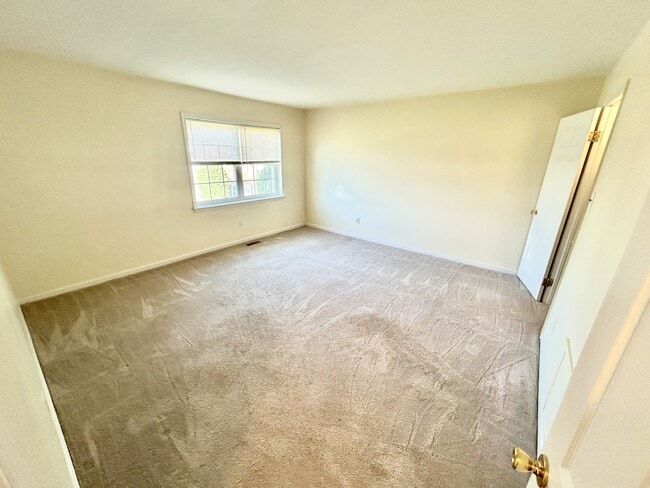 Photo - 9833 Hagel Cir