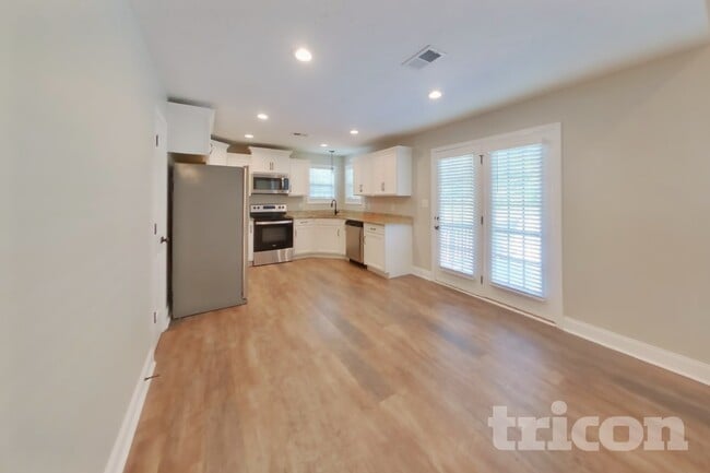 Photo - 1059 Spicer Dr
