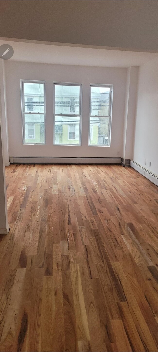 Photo - 500 HAWTHORN Ave Unit 3A