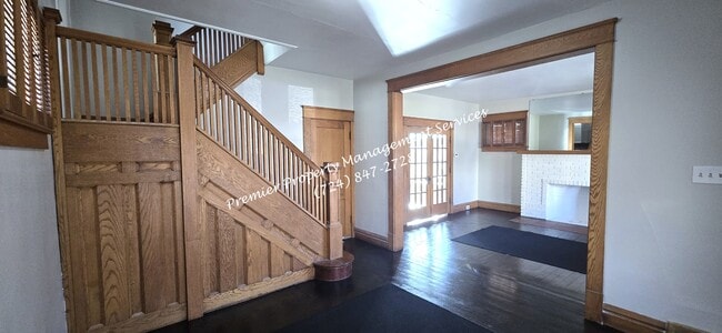 Photo - 922 Winslow Ave