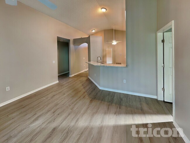 Photo - 2465 Hybrid Dr