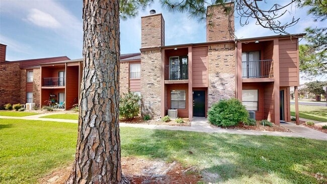 Building Photo - 904 University Oaks Blvd Unit 50 Rental