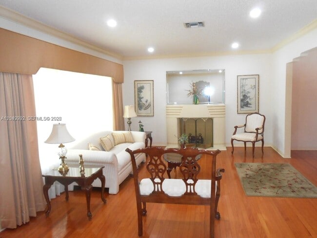 Photo - 333 NE 102nd St