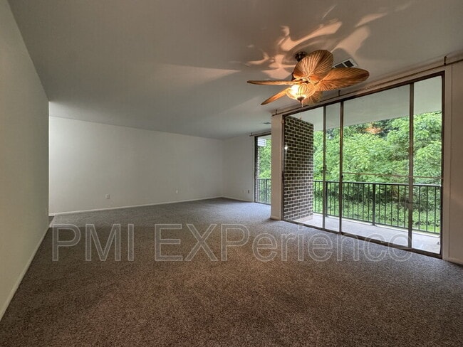 Photo - 10246 Prince Pl Unidad 107