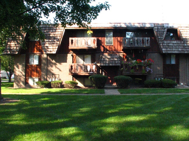 Sherwood Forest Apartments