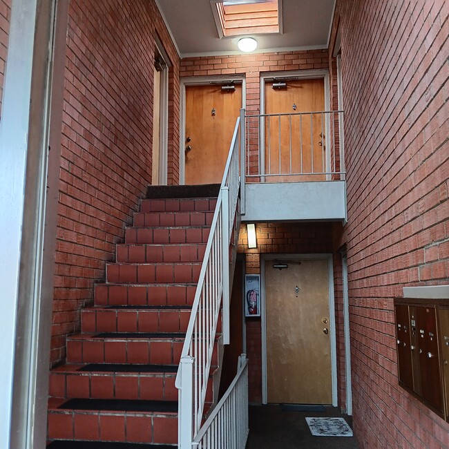 Photo - 1510 S George Mason Dr Unidad 23