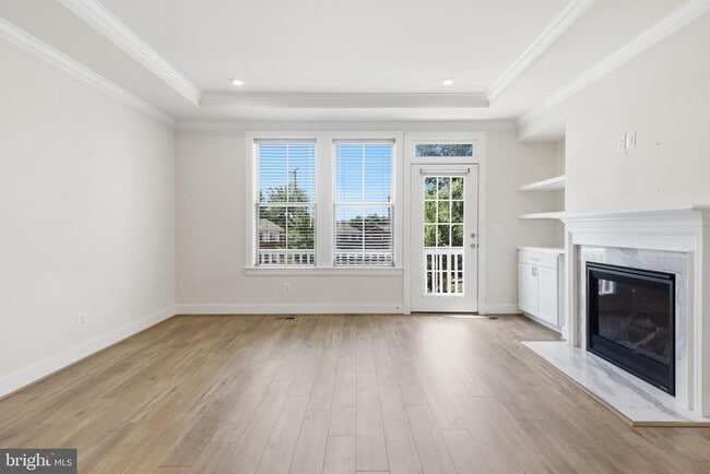 Photo - 2252 S Glebe Rd