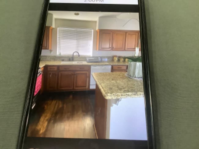 Photo - 580 Burdick Dr