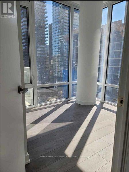 Photo - 501 Yonge St Unit 812