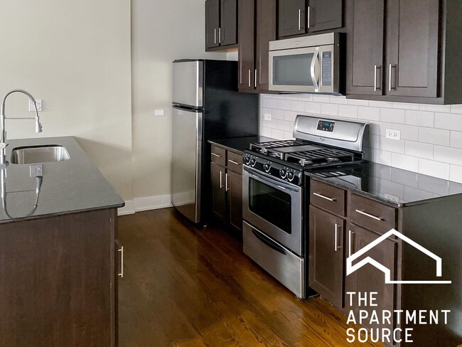 Building Photo - 5054 N Winchester Ave Unit 1E Rental