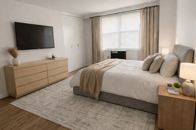 Photo - 3215 Avenue H