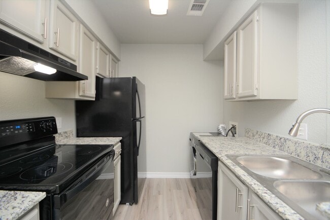 Building Photo - 13151 Walden Rd Unit 239 Rental