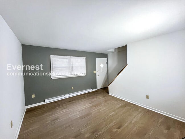 Photo - 12802 N Cresap St Unit a