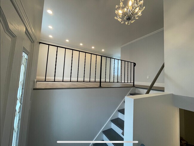 Photo - 5735 Stonykill Dr