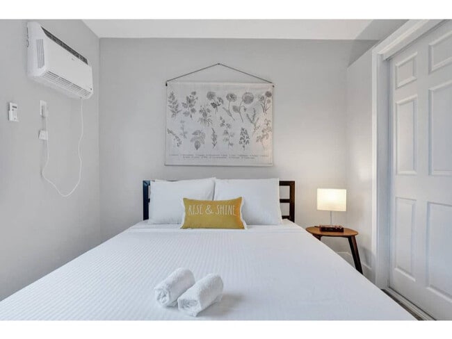 Photo - 50 Davie Blvd Unit SI FL1-ID1503925P