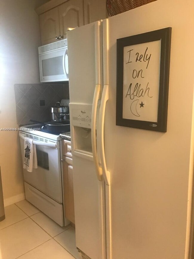 Photo - 4163 SW 67th Ave Unidad 116C