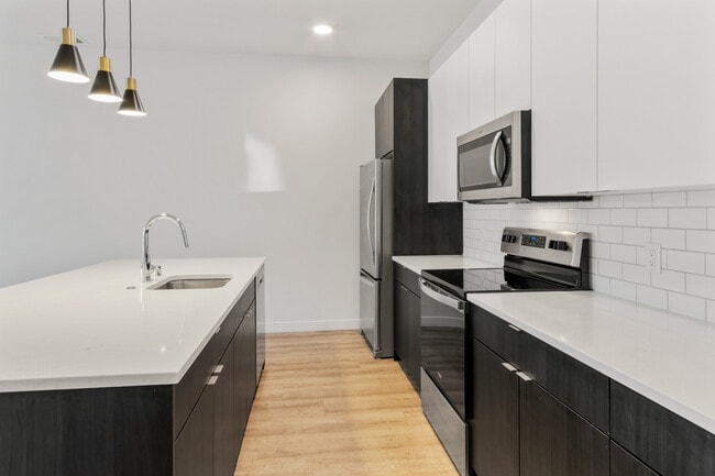 Photo - 5945 6th Ave Unit 116