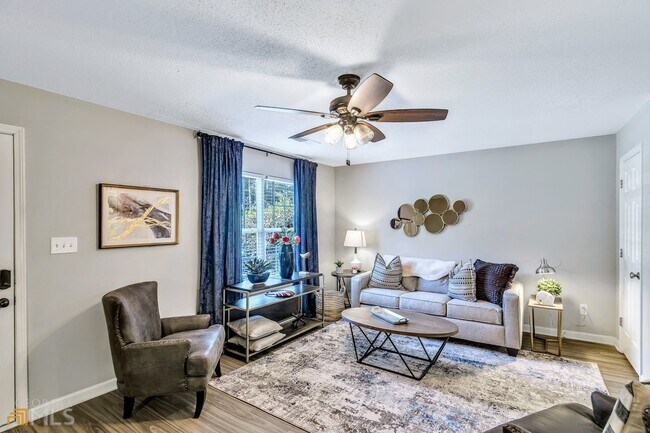 Photo - 7269 Crestside Dr