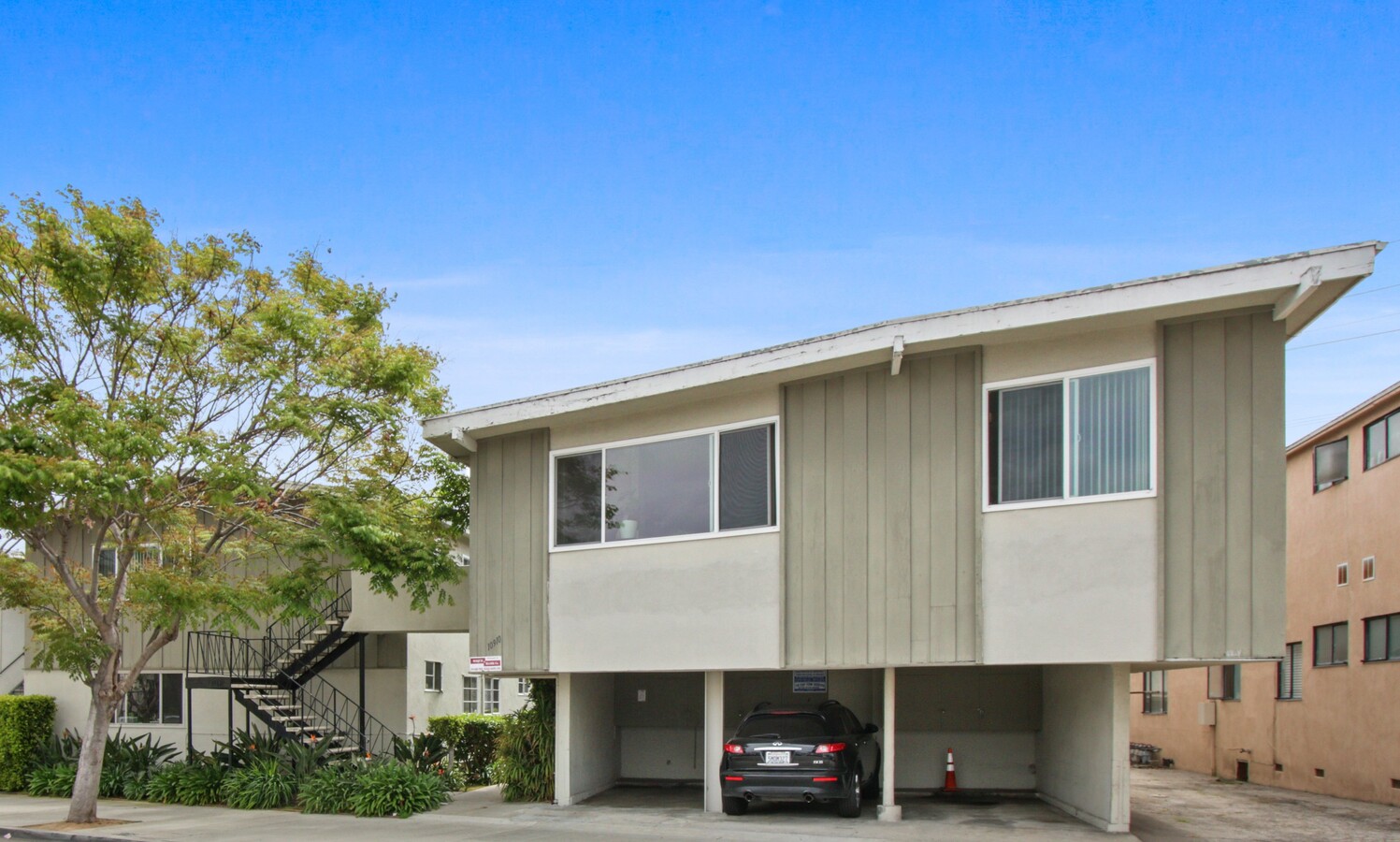 10910 Santa Monica Blvd - Prime Westwood l... - 10910 Santa Monica Blvd - Prime Westwood l... Apartments