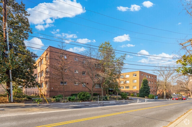 3900 Tunlaw Rd. Noroeste - 3900 Tunlaw Rd NW