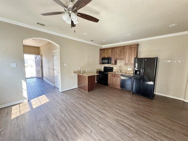 Photo - 811 S Wilson St