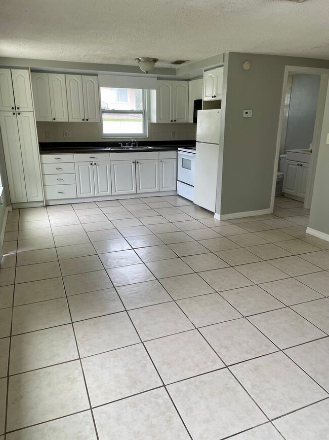 Photo - 2/1 Close to Downtown New Port Richey Unidad 6608 VAN BUREN STREET