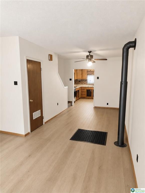 Photo - 229 N Peach St