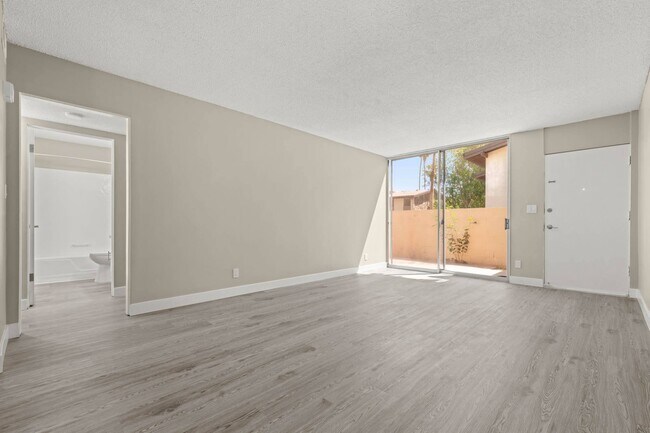 Tahquitz Court