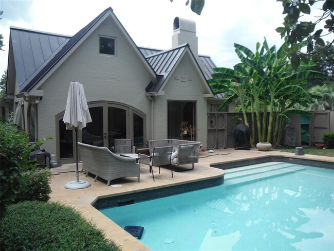 Photo - 1210 Marshall Ln