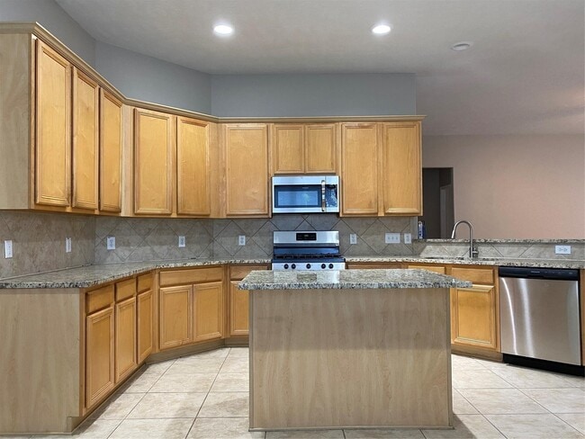 Building Photo - 18215 Linden Forest Ln Rental